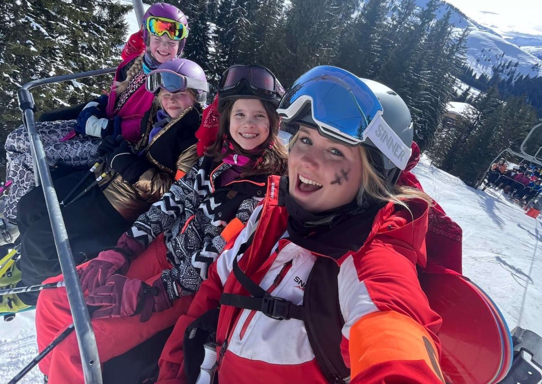 Groepsles teens (10 - 14 jaar) Groepsles teens (10 - 14 jaar)